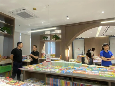 邕華公司市本級(jí)與馬山、橫州分公司業(yè)務(wù)交流 共繪企業(yè)形象新藍(lán)圖